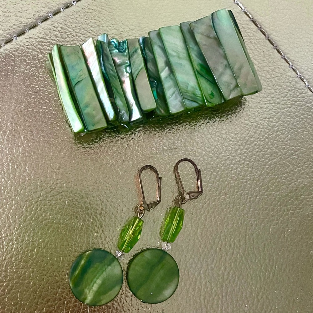 Brand new hand made jewelry set earrings+bracelet